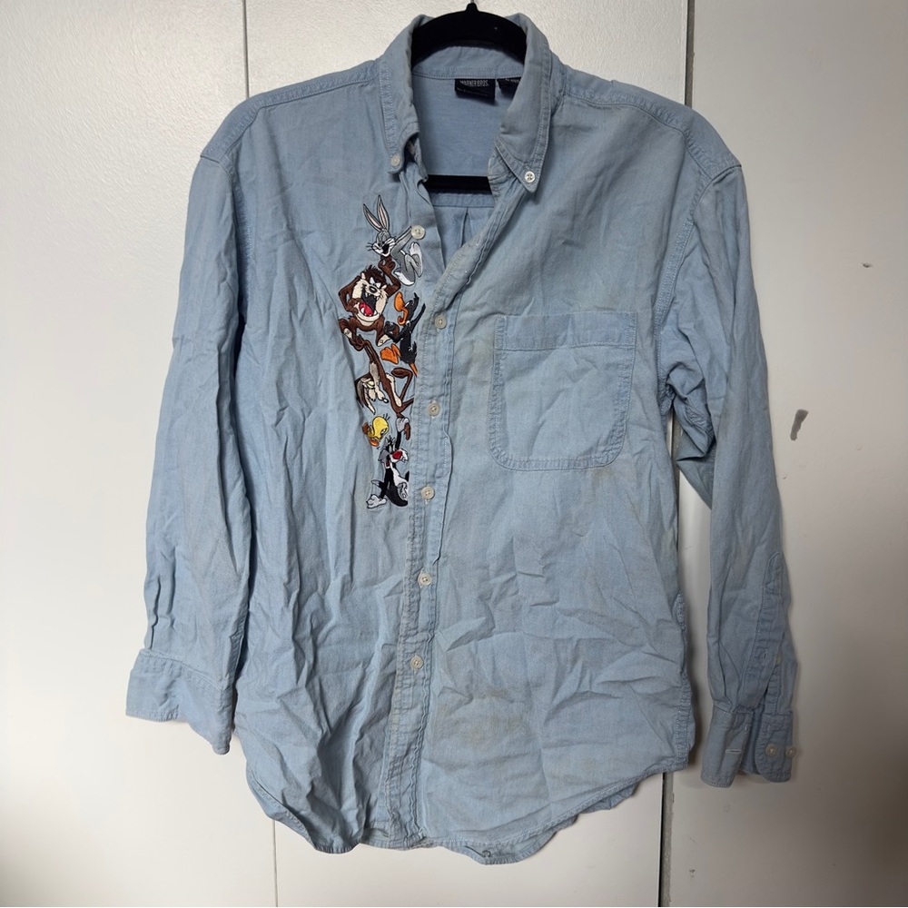 ✨5 for $25✨Warner Bros Studio Store Looney Tunes Button-Up Shirt | Light Blue